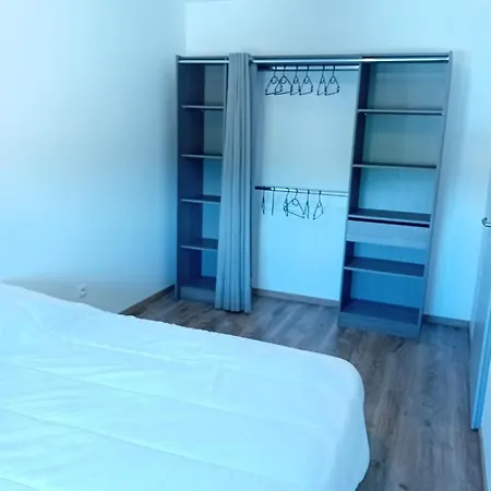 4 Pers-air-conditioned-parking-quiet Villa